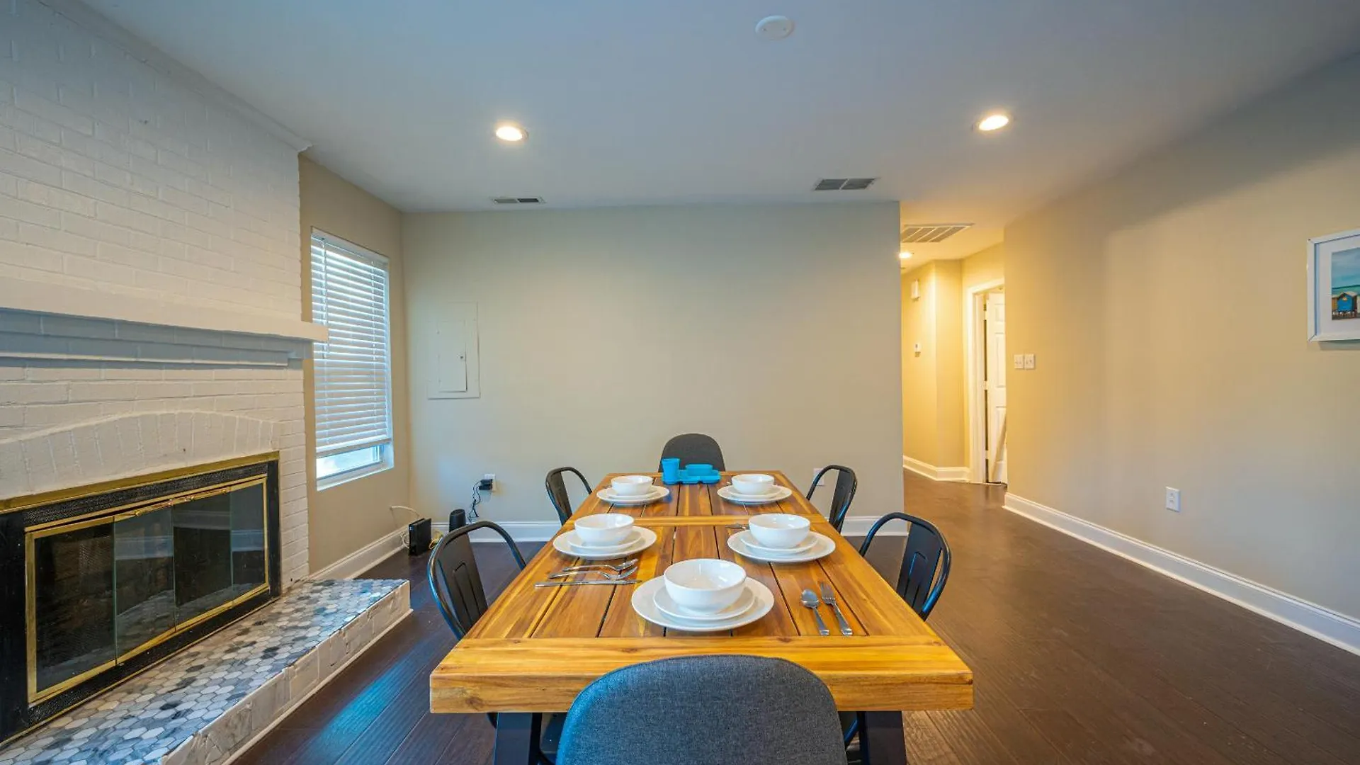 Comfy 3 Bed Housebackyardwifispacy 샬럿