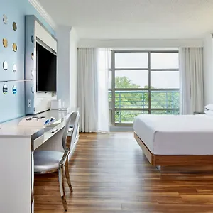 Renaissance Southpark Hotel